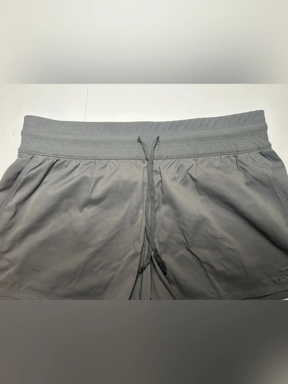 The North Face Women's Gray Athletic Shorts Size Large